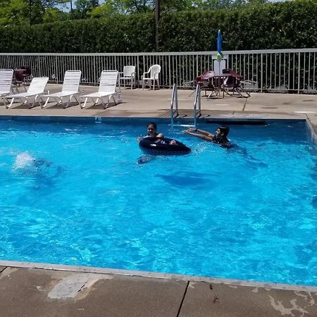 Отель Clarion Pointe Near Erie Casino Kearsarge Экстерьер фото